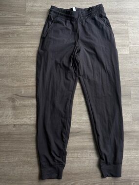 Fabletics Women’s Black Jogger Sweatpants